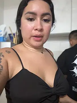 Pretty_Isadora's cam snapshot