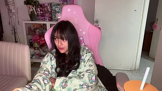 kaithra's cam snapshot