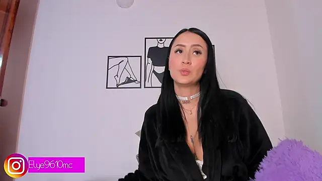 ellie_mcdonald's cam snapshot