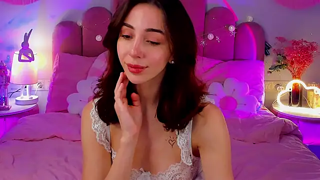 ElsaYoung live sex cam