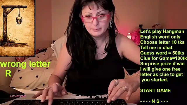 SexyAndBadGirl's cam snapshot