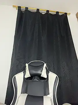 Scarlett05 live sex cam