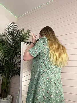 BigTitsLady-'s cam snapshot