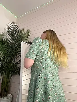 BigTitsLady- live sex cam