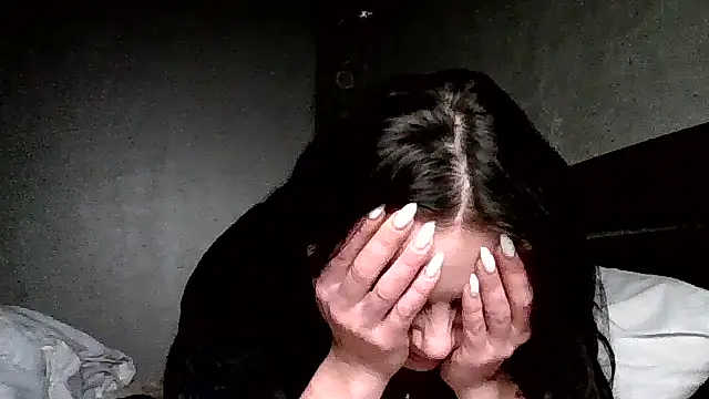 JulianaGold1's cam snapshot