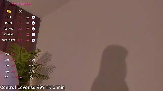 VickiRoom live sex cam