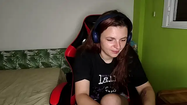 RosaLowLight's cam snapshot