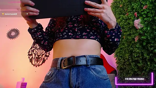 Katy_Van's cam snapshot