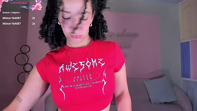 AlessaRomero live sex cam