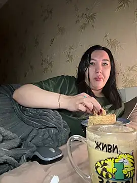 Naughtbaby_2025's cam snapshot