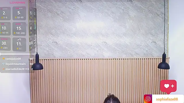 big_tits_in_your_face's cam snapshot