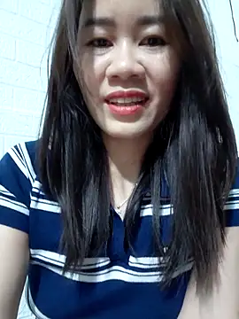 Singlemom69x's cam snapshot