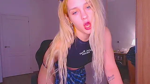 sailormoon666_'s cam snapshot