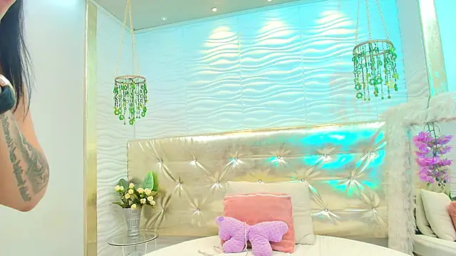 alanna_blaze's cam snapshot