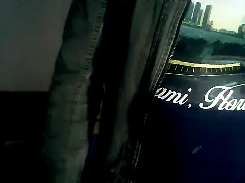 Latinjim29's cam snapshot