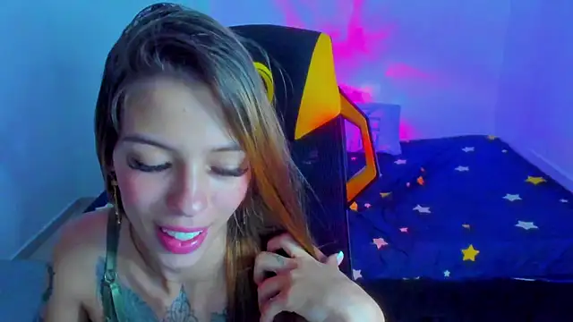 barbiee_05's cam snapshot