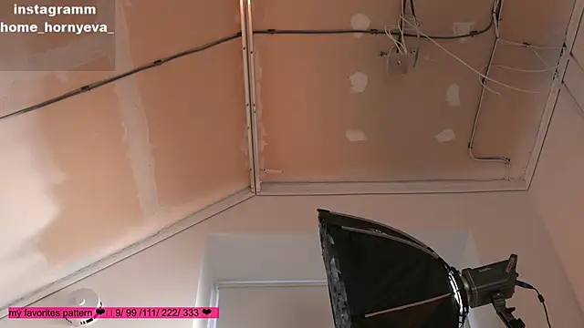home_horny_eva's cam snapshot