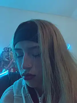 PrettyAshley_'s cam snapshot