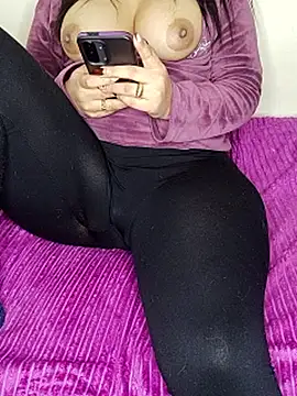 Malika_695's cam snapshot