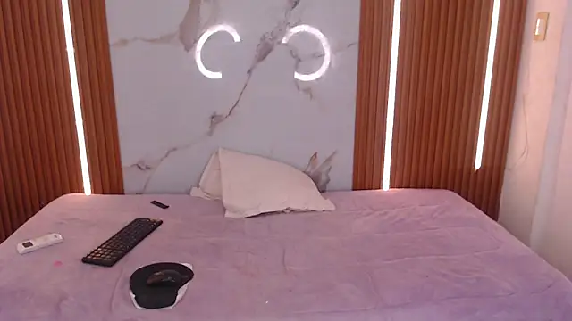 shena_nomy1's cam snapshot