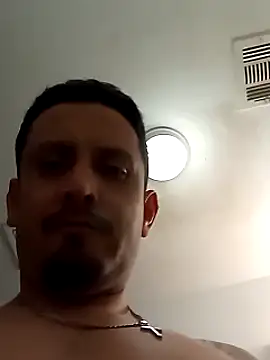 HORNYJROD123 live sex cam