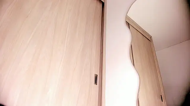 iam-ella18's cam snapshot