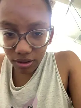 Curly_lily live sex cam