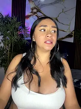 michell_boobs_'s cam snapshot