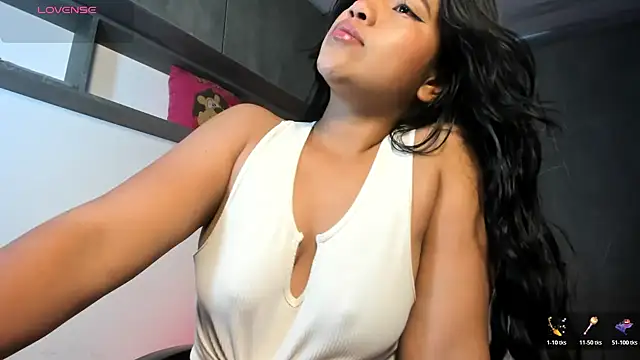 Victoria_b_'s cam snapshot