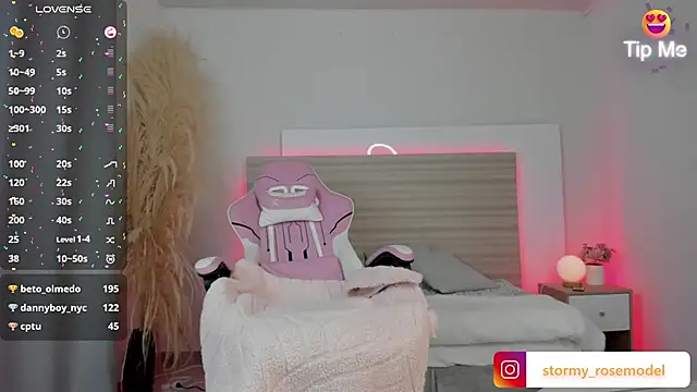 stormy_rose18's cam snapshot