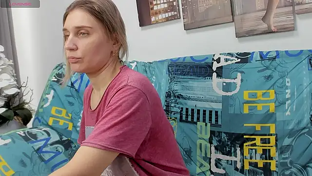 Tenderly_Sophie's cam snapshot