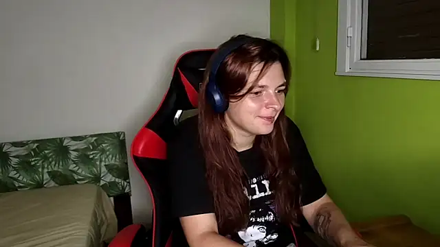 RosaLowLight's cam snapshot