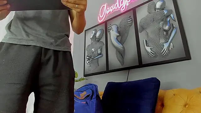 Ashton__Montana live sex cam