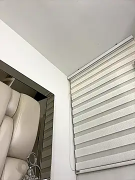 ALISSON_FOXXX1's cam snapshot