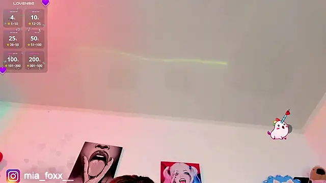 Mia_foxx_'s cam snapshot