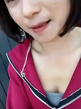 linda_bae00's cam snapshot