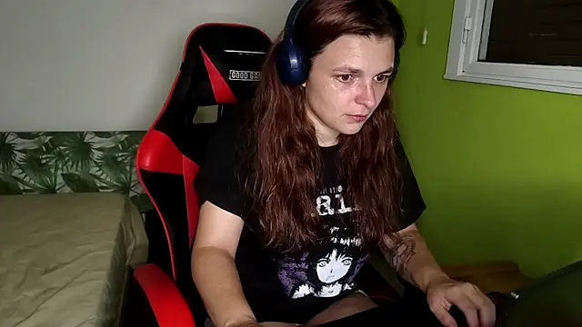 RosaLowLight's cam snapshot