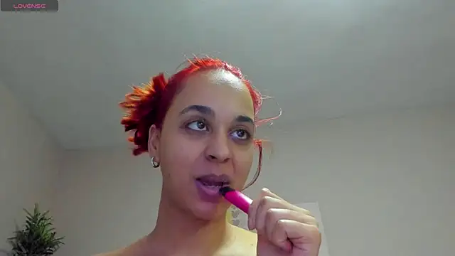 anna_taylor_'s cam snapshot