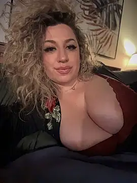 miamellycious's cam snapshot