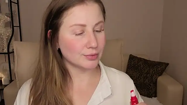 Helens_love's cam snapshot