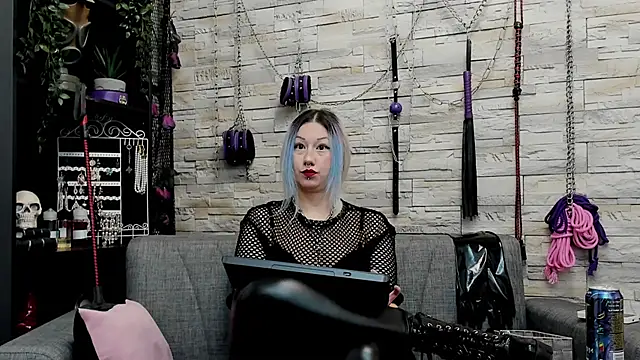 CruelMistress's cam snapshot