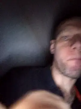 Kw8585kw's cam snapshot