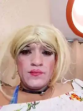 transreyna live sex cam