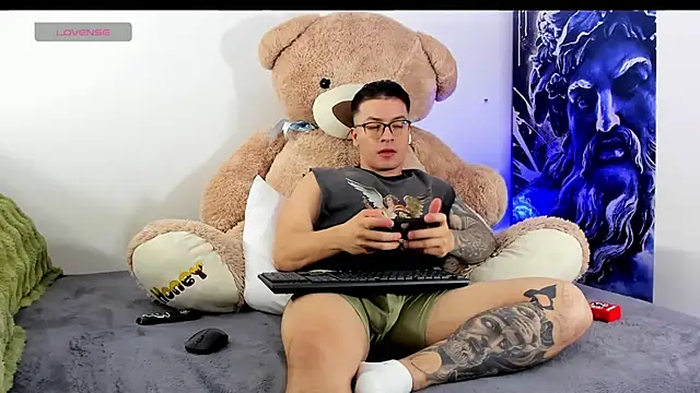 boyc022_'s cam snapshot