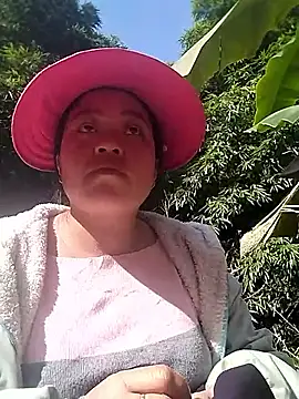 AlilaK2's cam snapshot