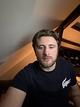 DannyP13's cam snapshot