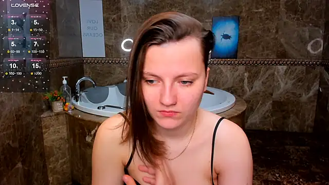 MelindaTin's cam snapshot