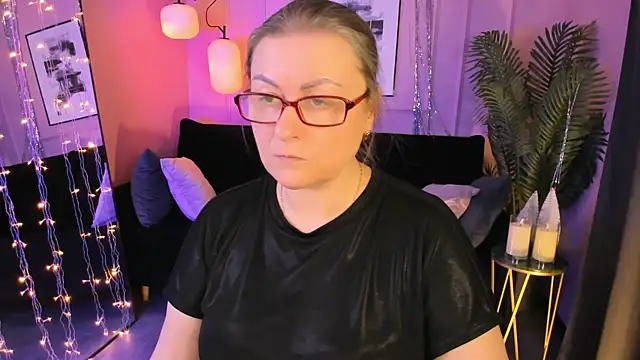 AlexandraKind's cam snapshot