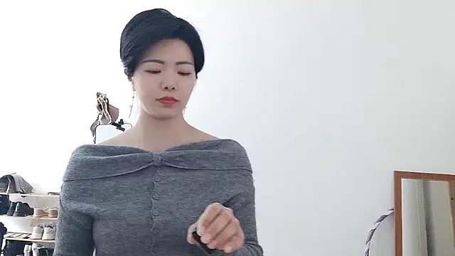 Lulu-uu live sex cam