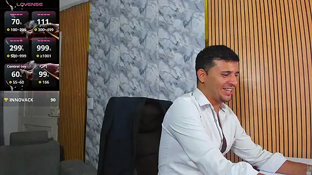 Hideintheoffice live sex cam